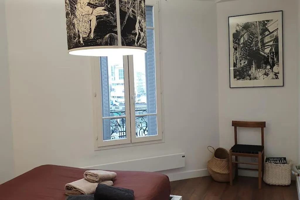 Charming & Practical Near Paris Apartment Gentilly